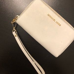 Micheal Kors Small wallet